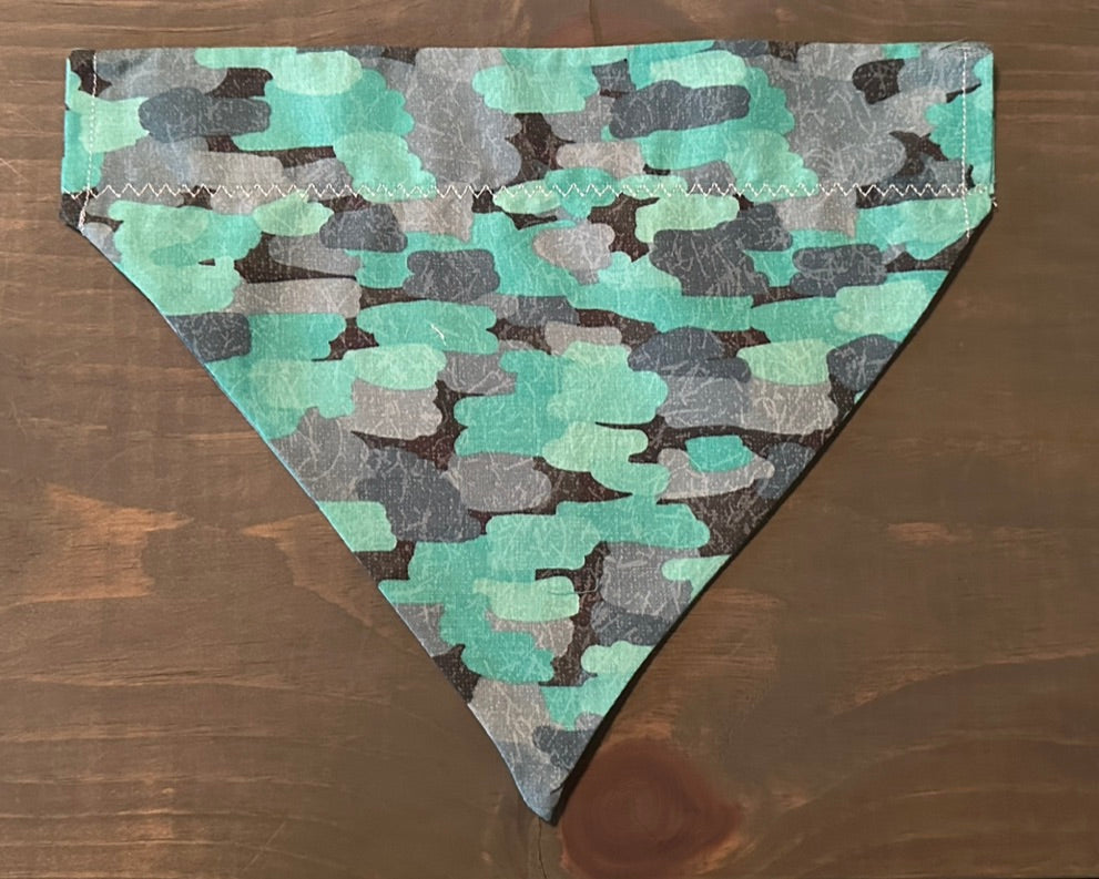 Strokes of Cyan Over the Collar Bandana