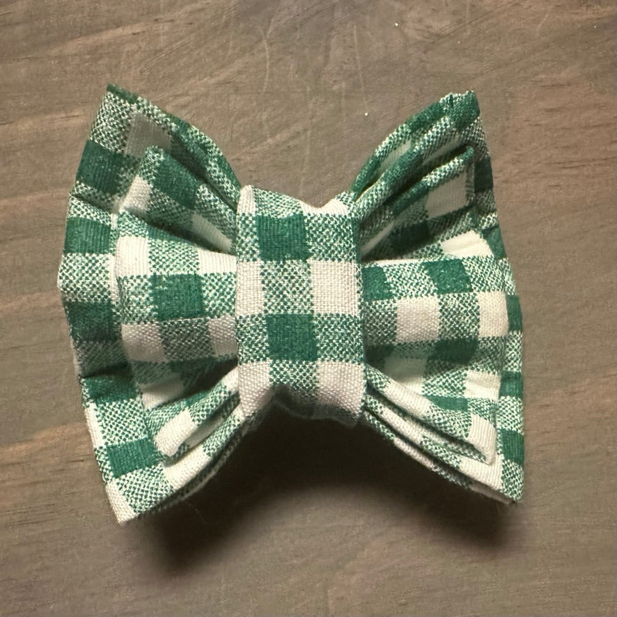 St. Patrick's Plaid Bow Tie