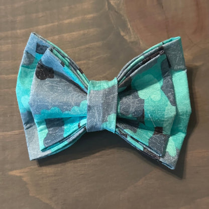 Strokes of Cyan Bow Tie