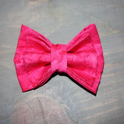 Inky Pinky Bow Tie