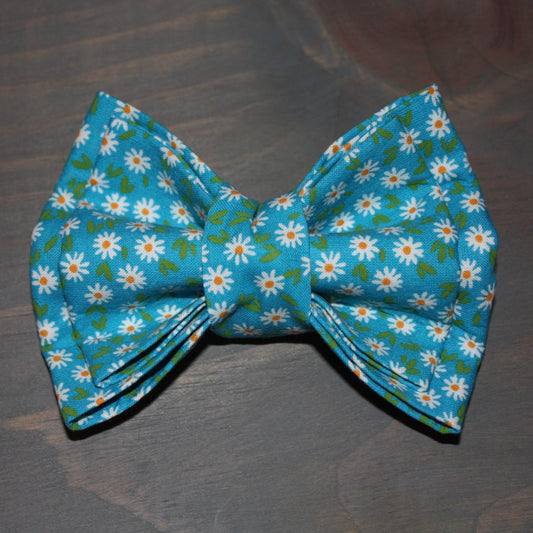 Blue Tiny Daisies Bow Tie