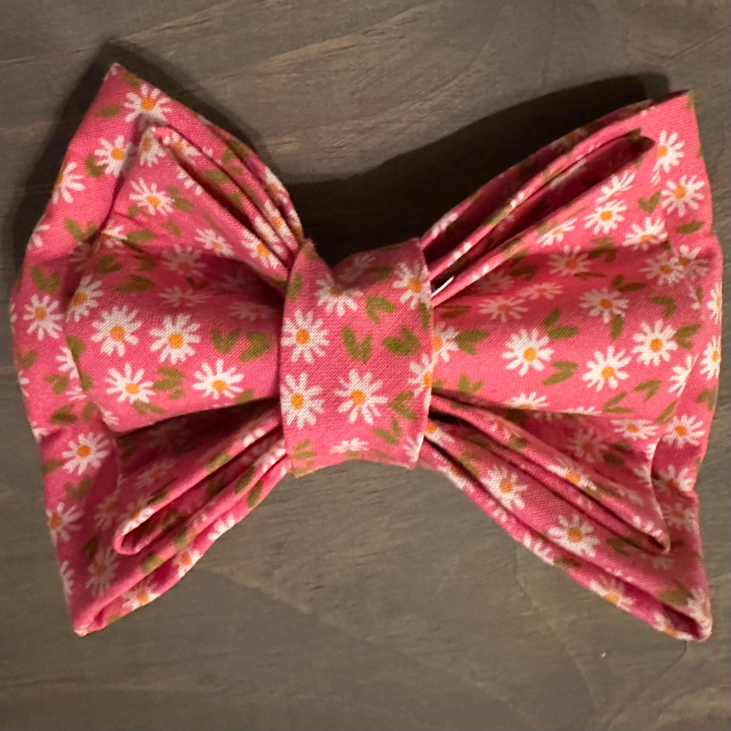 Pink Tiny Daisies Bow Tie