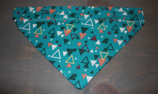 Radical Triangles Over the Collar Bandana
